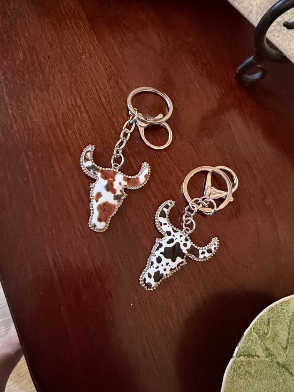 Cowhide Steer Skull Keychain Duo - Brown & Black